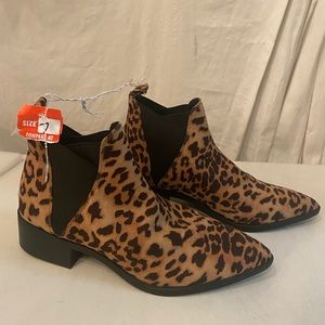 Anewday animal print ankle boots with low 1” block heels size 7 NWT